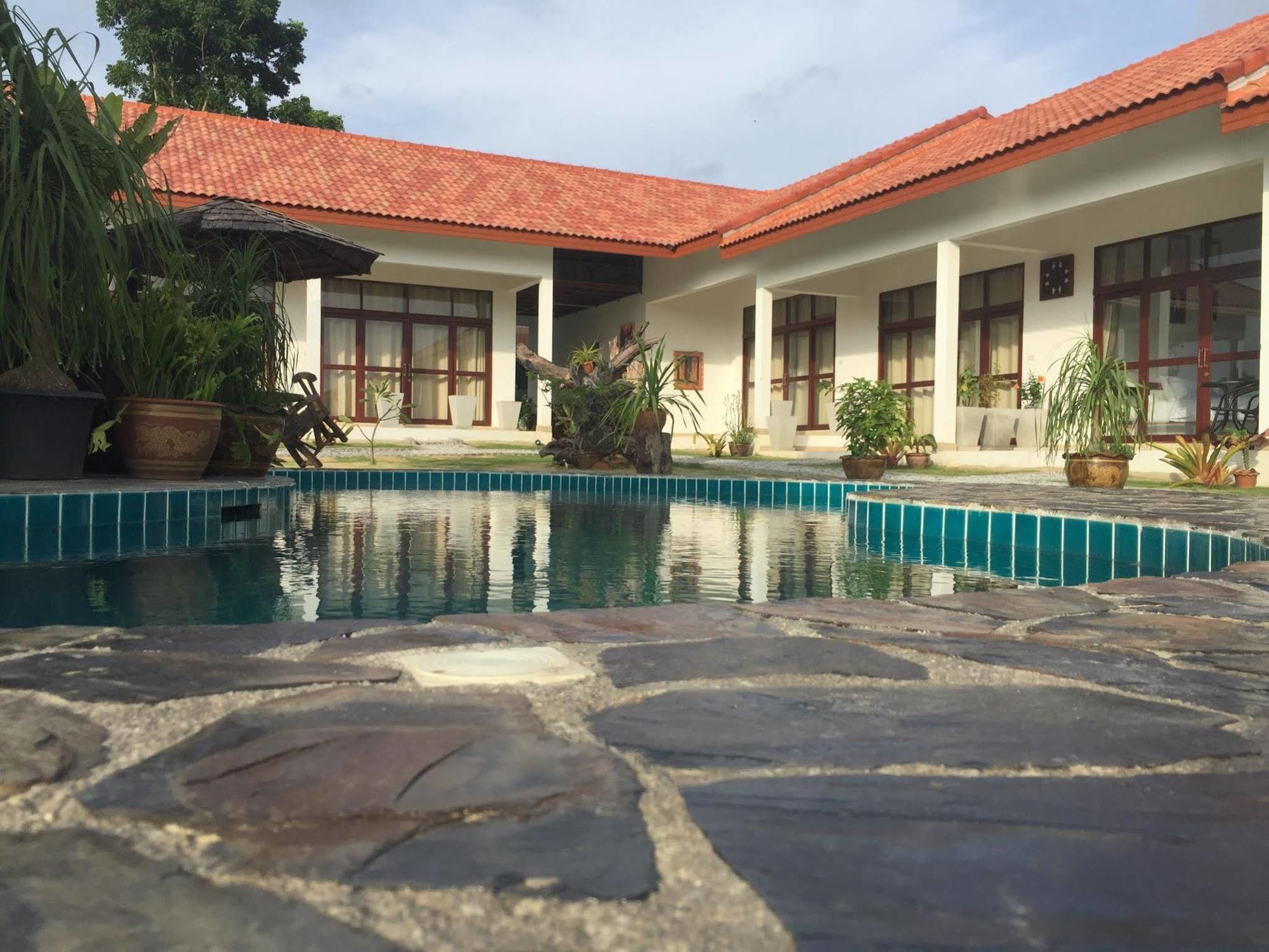 Tree Roots Retreat Hotell Rayong Eksteriør bilde